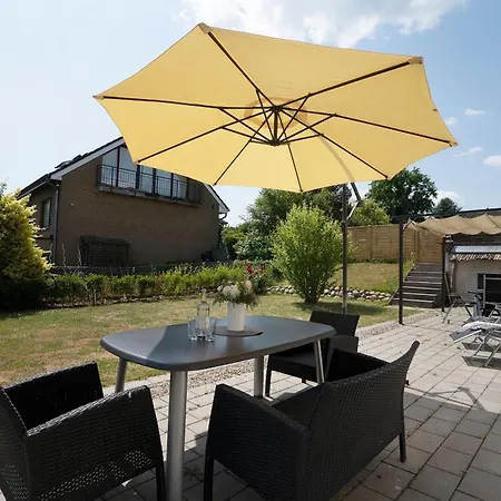 Erlengrund 7 Muschel * Pelzerhaken