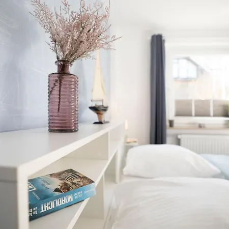 Erlengrund 7 Muschel * Pelzerhaken