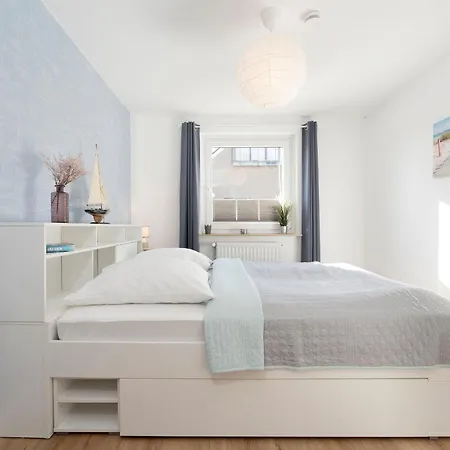 Erlengrund 7 Muschel Pelzerhaken